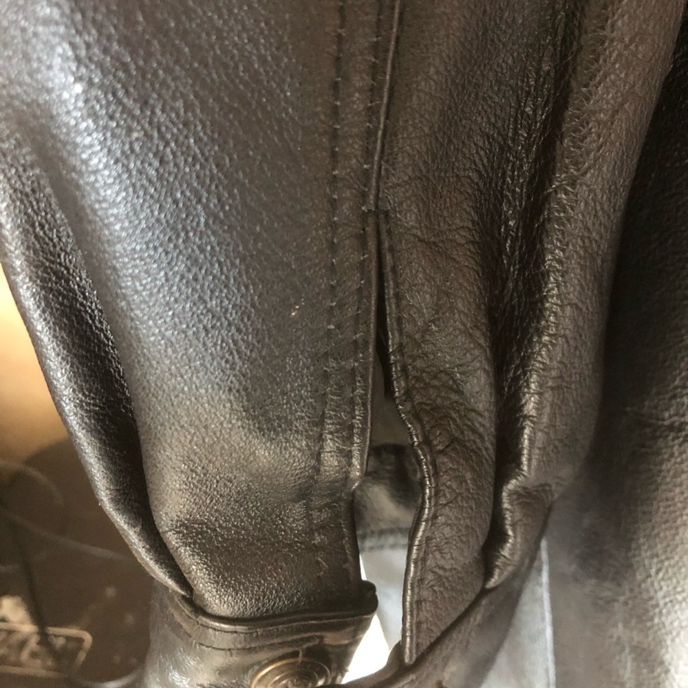 Very Nice Leather Jacket - image 4